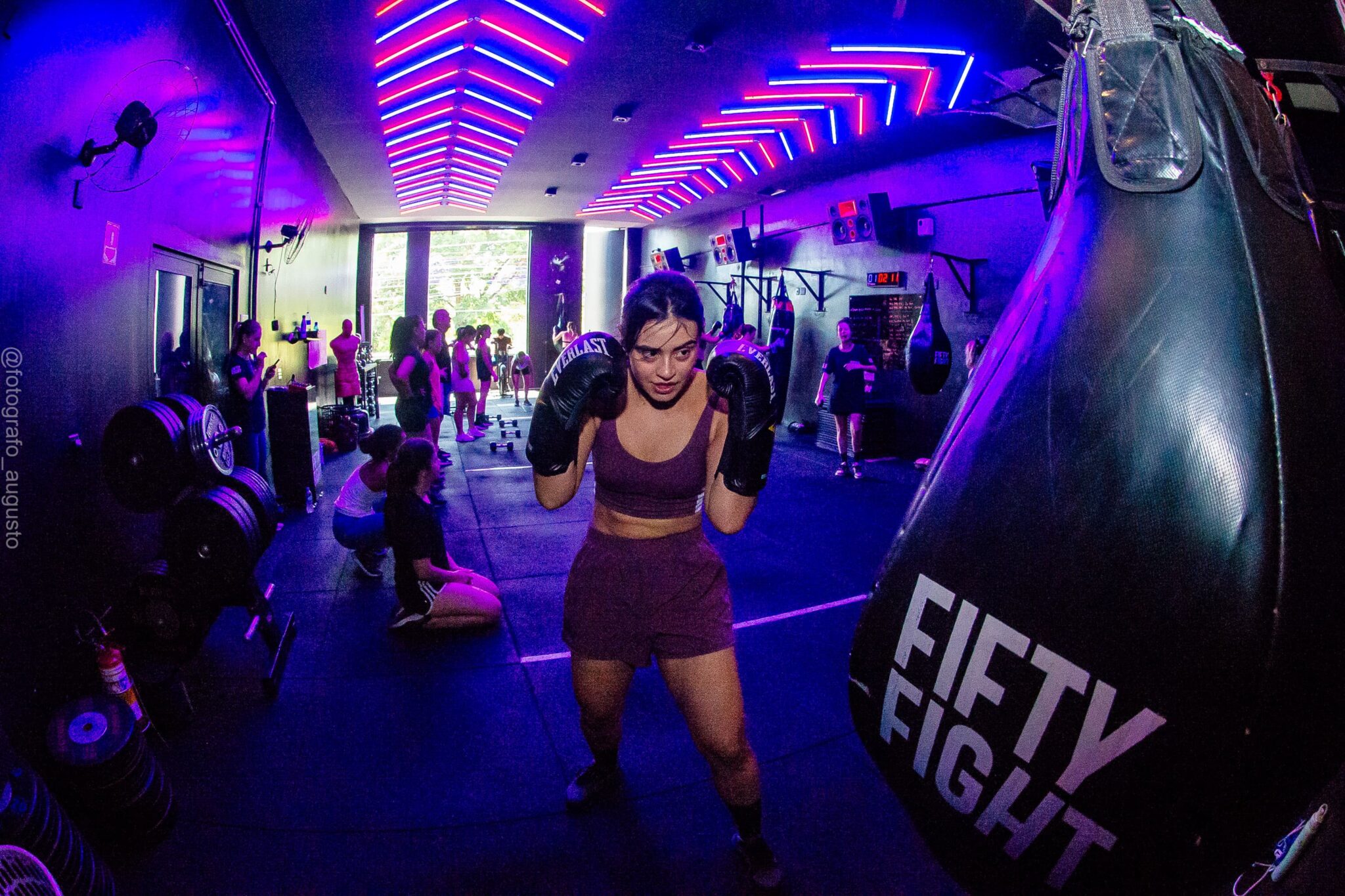 treino no feriado fifty fight blog treino na sala iluminada